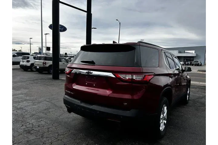$23624 : Chevrolet Traverse 2020 4x4 image 5