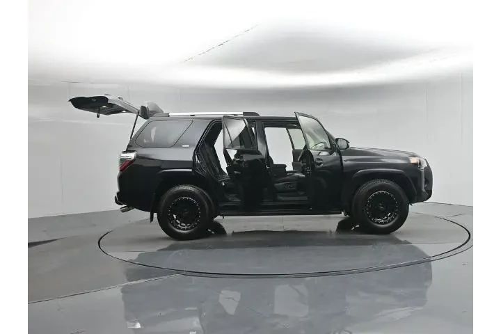 $39000 : Toyota 4Runner 2020 4x2 SR5 image 5