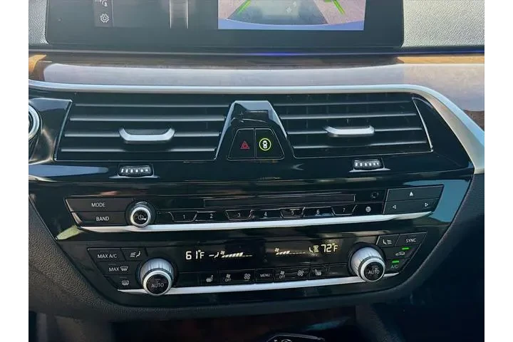 $17638 : BMW 5 Series 2019 530e iPerf image 8