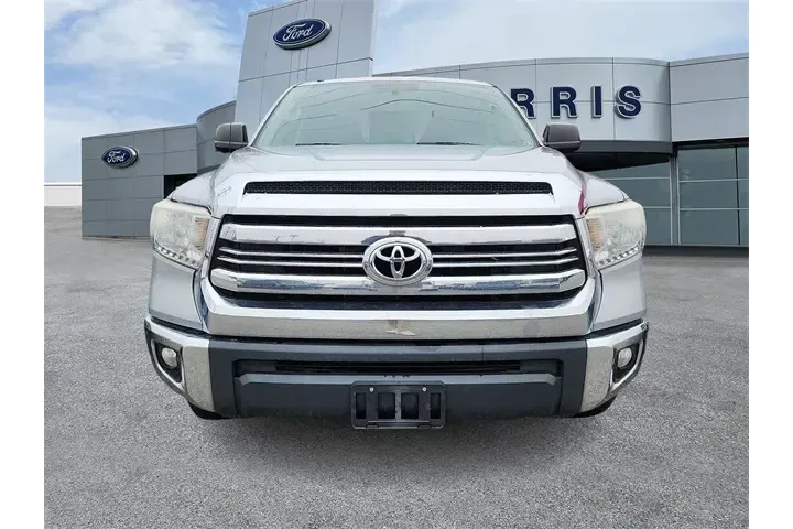 $30988 : Toyota Tundra 2017 4x4 TRD P image 2