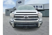 $30988 : Toyota Tundra 2017 4x4 TRD P thumbnail