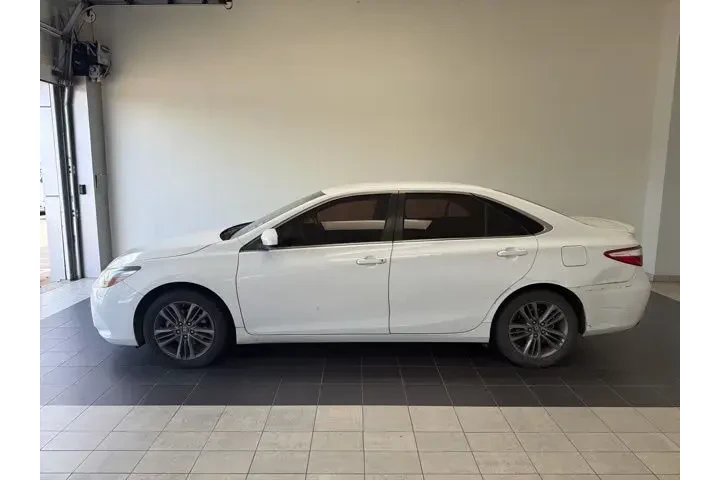 $13327 : Toyota Camry 2017 SE 4dr Sed image 5