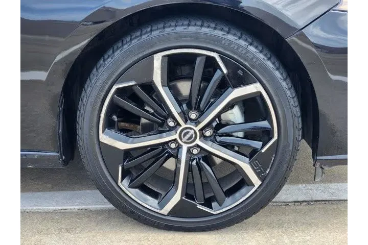 $23948 : Nissan Altima 2025 2.5 SR 4d image 10