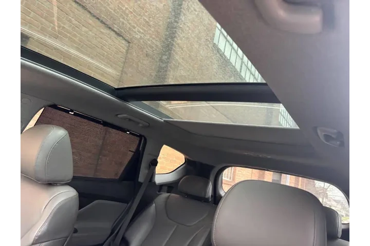 $19000 : 2019 Santa Fe Limited 2.0T image 3