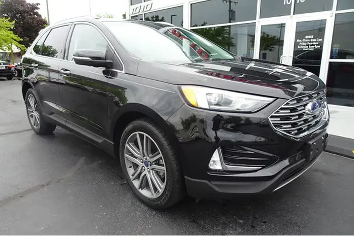 $15990 : 2019 Edge image 2