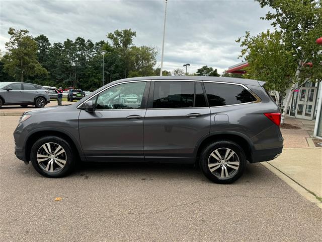 $17998 : 2017 Pilot EX AWD image 4