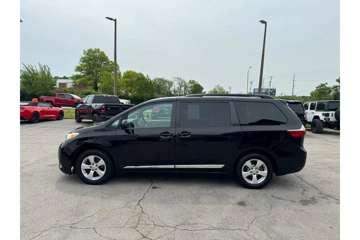 $10980 : 2016 Sienna 5dr 7-Passenger V image 5