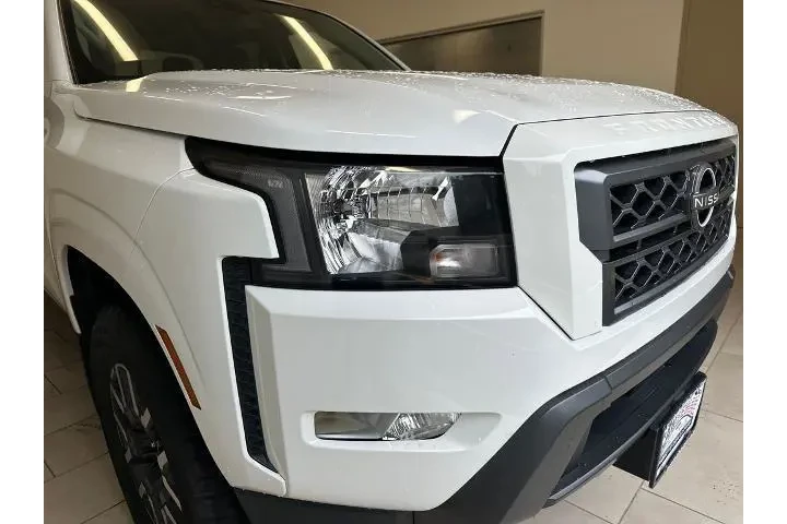 $28543 : Nissan Frontier 2022 4x4 SV image 9