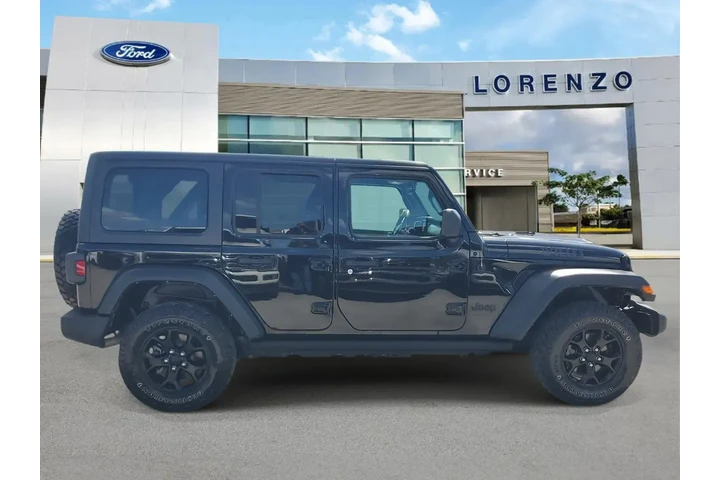 $27990 : Jeep Wrangler Unlimited 2021 image 4
