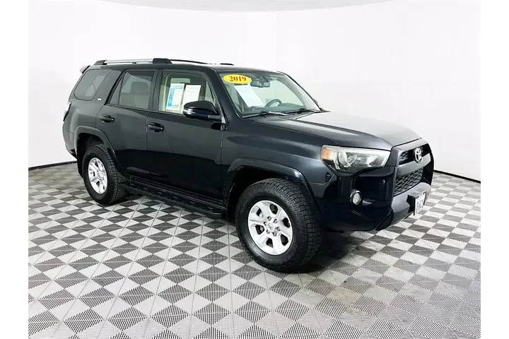 $32800 : Toyota 4Runner 2019 4x4 SR5 image 1