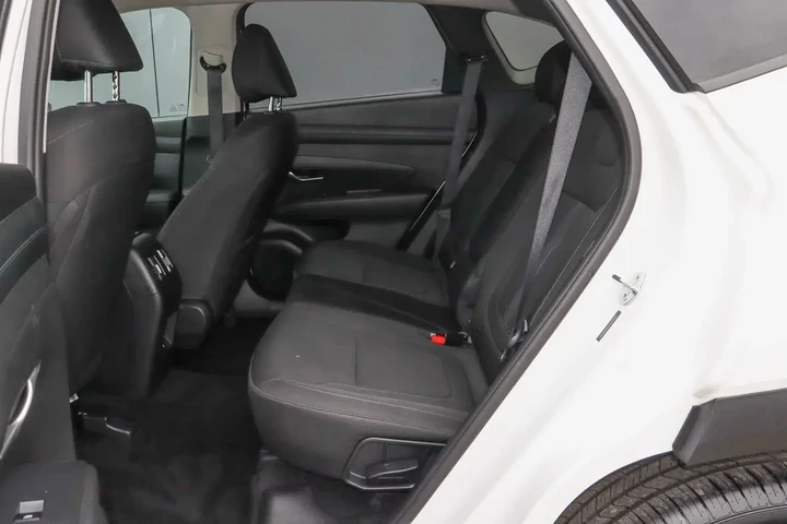 $22988 : 2025 Tucson SEL FWD image 8