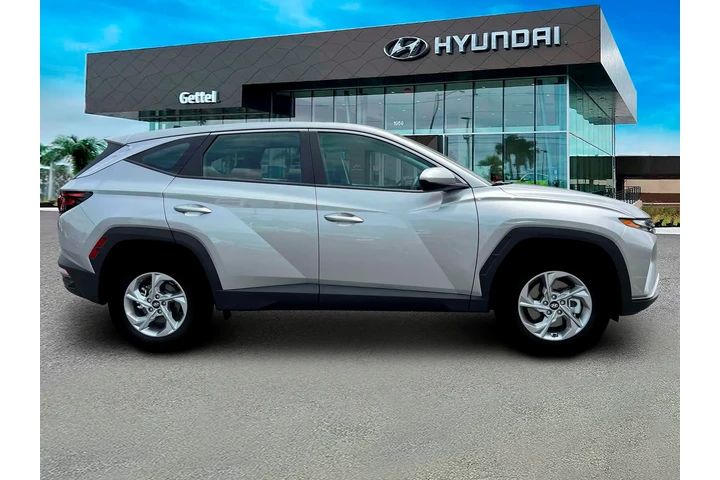 $18989 : Hyundai TUCSON 2024 AWD SE 4 image 9