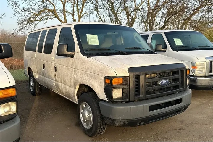 $27488 : Ford E-Series 2013 E-350 SD image 2