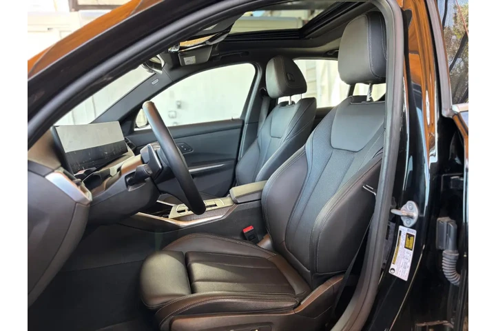 2024 BMW 330i 330i image 7