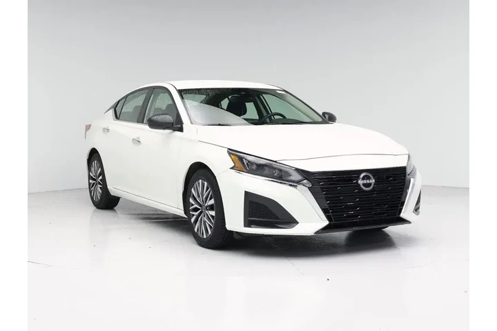 $20998 : Nissan Altima 2024 2.5 SV 4d image 1