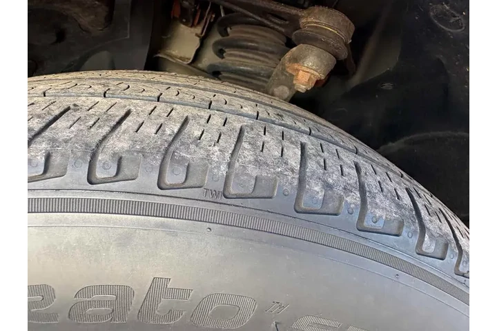 $9995 : 2012 300 Limited image 10