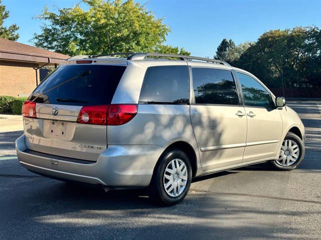 $6952 : 2007 Sienna LE 8-Passenger image 3