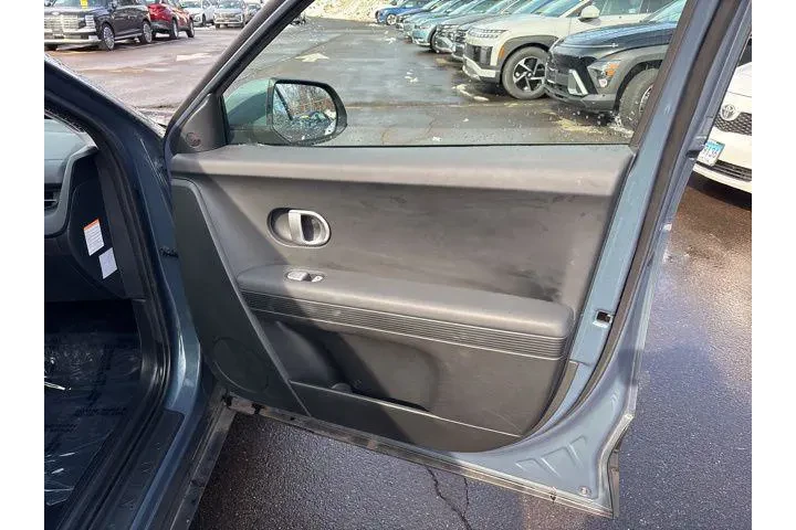 $23000 : Hyundai IONIQ 5 2023 AWD SE image 8