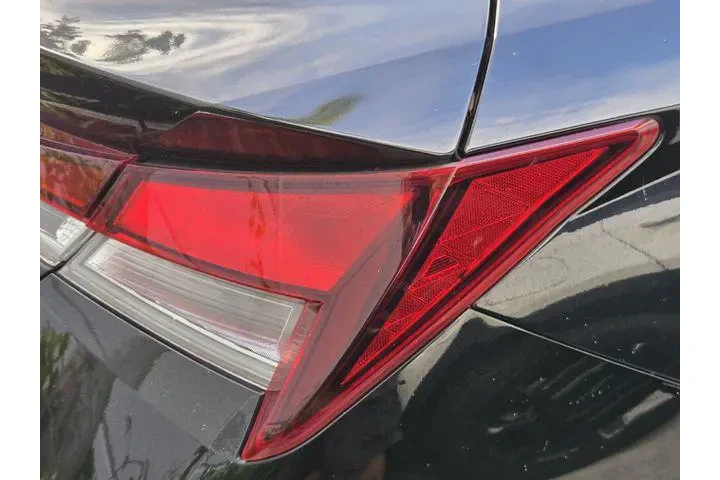 $18950 : Hyundai ELANTRA 2021 SEL 4dr image 5