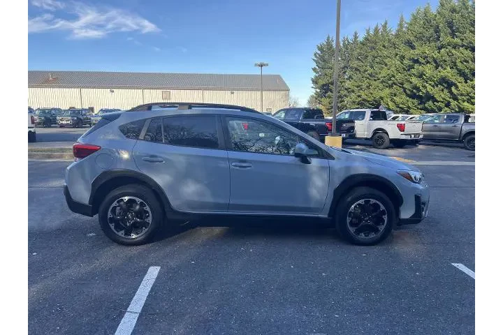 $22733 : Subaru Crosstrek 2022 AWD Pr image 2