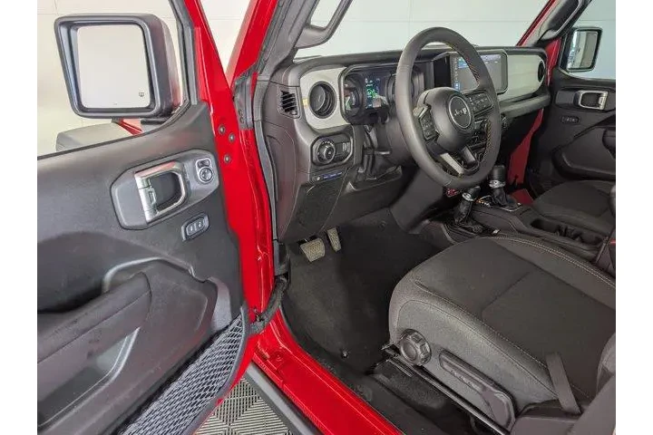 $35206 : Jeep Wrangler 2024 4x4 Willy image 9