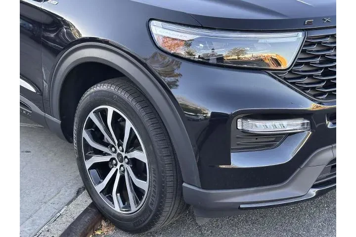 $35990 : Ford Explorer 2022 AWD ST-Li image 9
