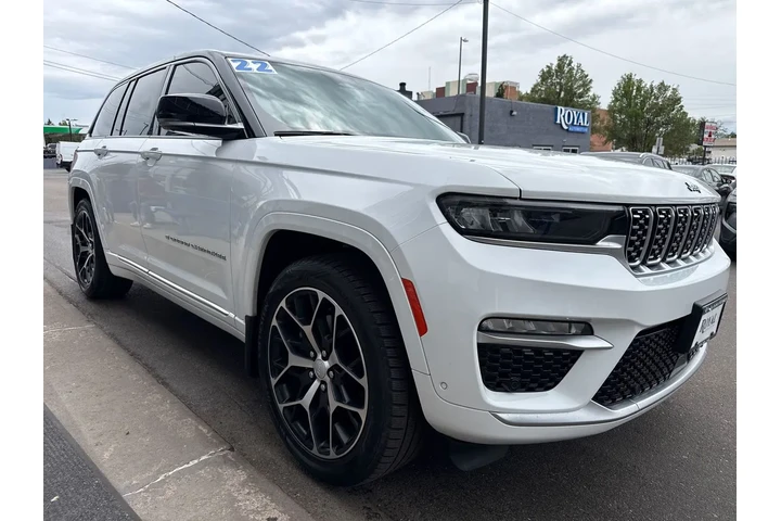 $24995 : 2022 Grand Cherokee Summit Re image 3