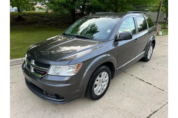 $7997 : 2017 Journey SE image 2