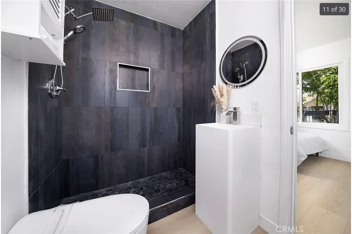 $3000 : Single house image 6