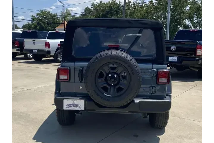 $28604 : Jeep Wrangler 2024 4x4 Sport image 5