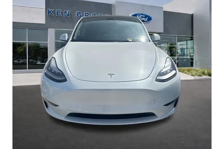 $33600 : Tesla Model Y 2022 AWD Long image 2