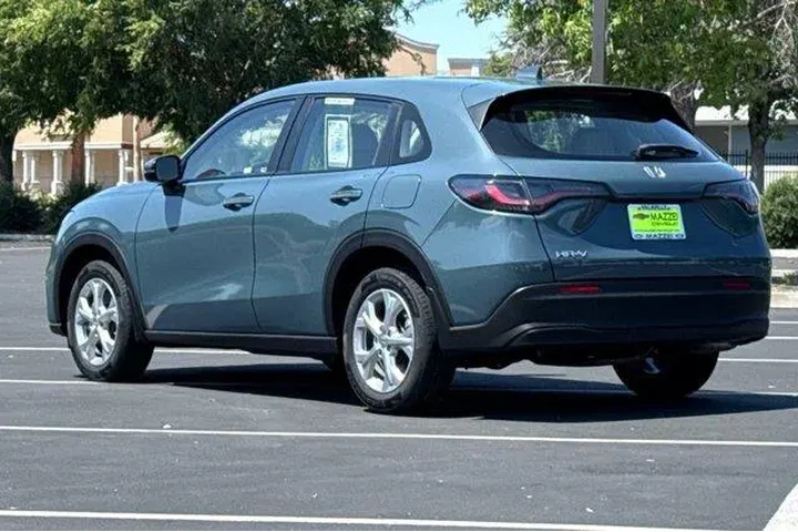 $23998 : Honda HR-V 2025 LX 4dr Cross image 3