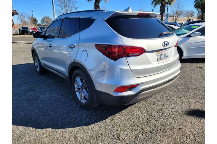 $9700 : 2017 Santa Fe Sport 2.4L image 5