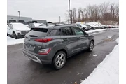 $19990 : Hyundai KONA 2023 AWD SEL 4d thumbnail