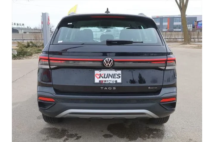 $21990 : Volkswagen Taos 2025 AWD S 4 image 7