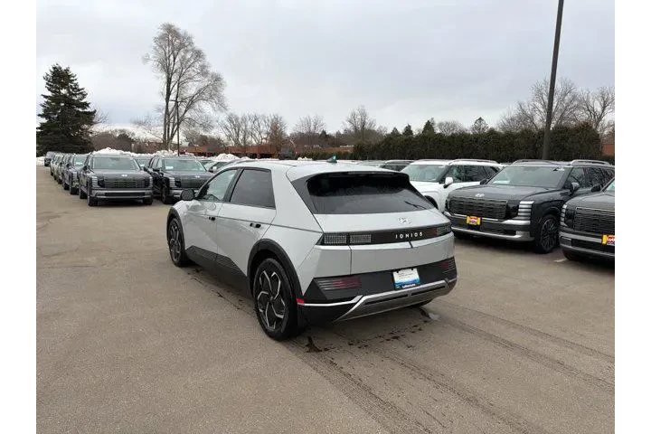 $24000 : Hyundai IONIQ 5 2023 SEL 4dr image 3