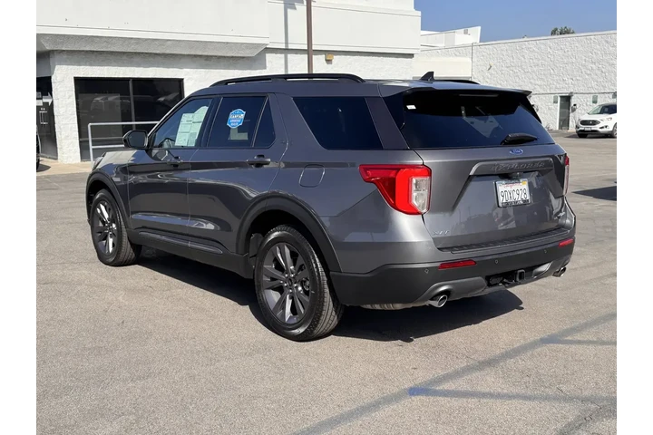 $33995 : Ford Explorer 2022 AWD XLT 4 image 7