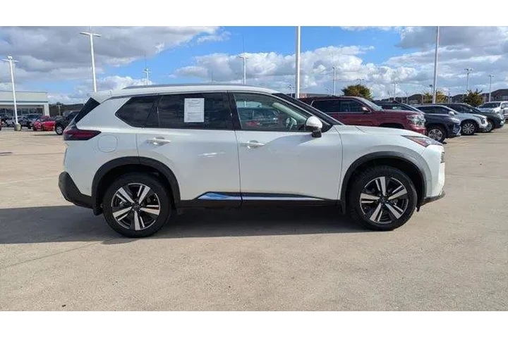 $24495 : Nissan Rogue 2022 SL 4dr Cro image 2