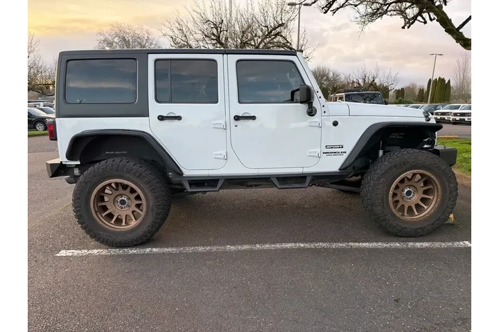 $18697 : Jeep Wrangler Unlimited 2016 image 7