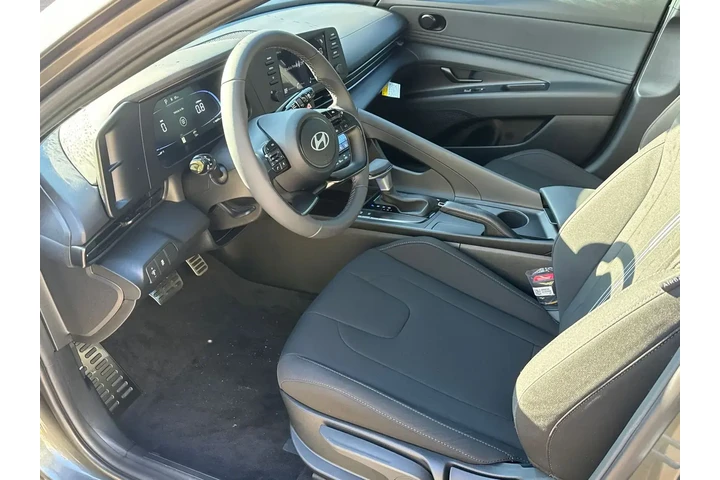 $19820 : Hyundai ELANTRA 2025 SEL Spo image 9