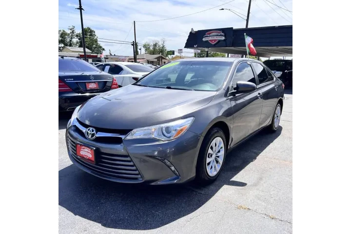 $17995 : 2017 Camry LE image 3