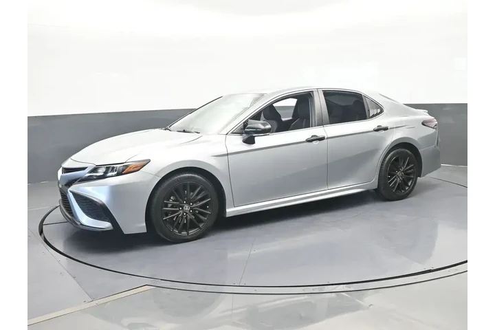$22291 : Toyota Camry 2023 SE 4dr Sed image 2