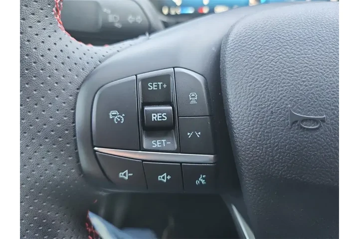 $33000 : Ford Escape 2024 AWD ST-Line image 7