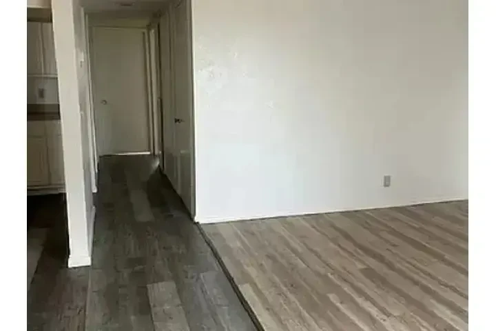FALLBROOK APARTAMENTO image 4