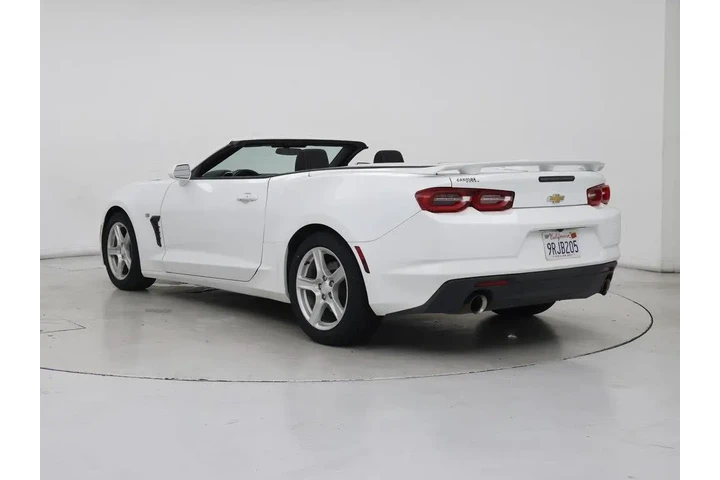 $21998 : Chevrolet Camaro 2020 LT 2dr image 2
