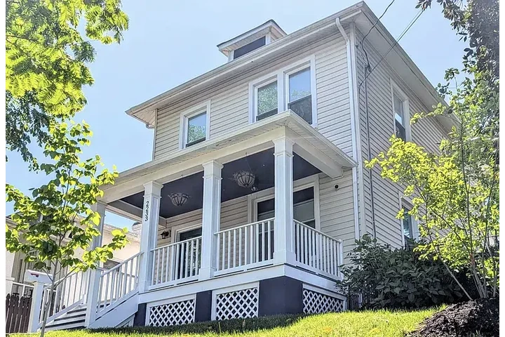 $2200 : HOUSE RENT IN WASHINGTON DC image 8