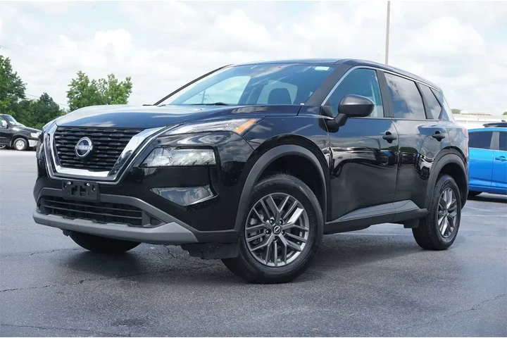 $19399 : Nissan Rogue 2023 AWD S 4dr image 2