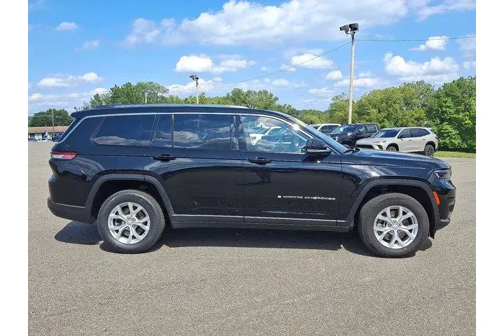 $30954 : Jeep Grand Cherokee L 2023 4 image 7