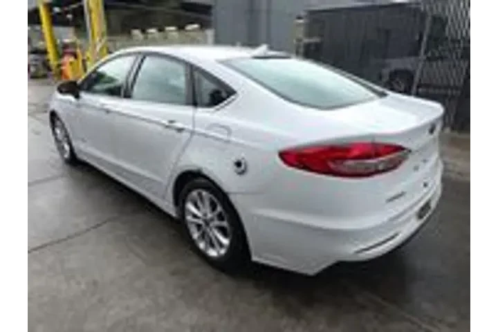 $20888 : Ford Fusion Hybrid 2019 SE 4 image 5