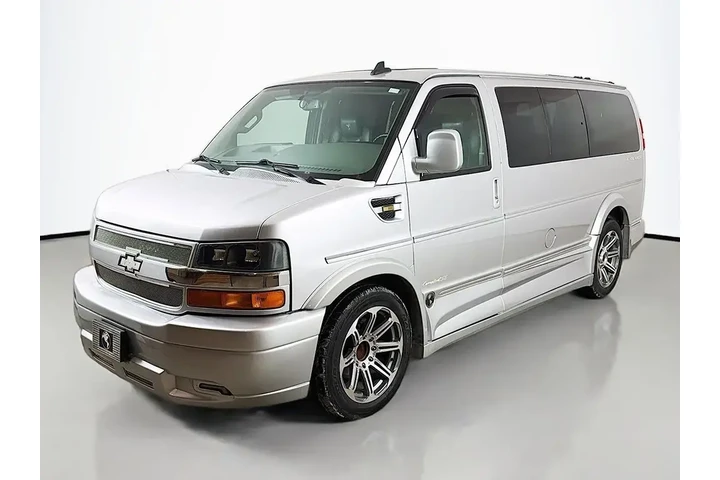 $24995 : Chevrolet Express 2016 2500 image 6